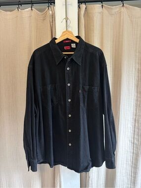 Vintage Levi’s Denim Shirt- XXL